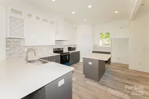 9818 Hood Rd, Charlotte, NC 28215 - Photo 9