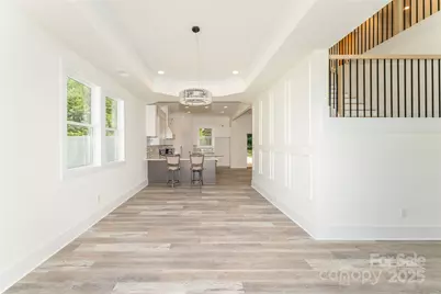 9818 Hood Road, Charlotte, NC 28215 - Photo 5