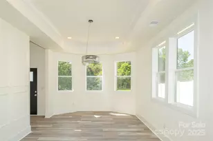 9818 Hood Rd, Charlotte, NC 28215 - Photo 7