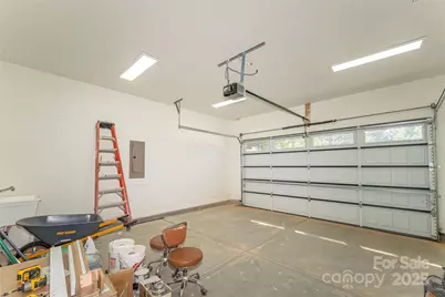 9818 Hood Road, Charlotte, NC 28215 - Photo 33