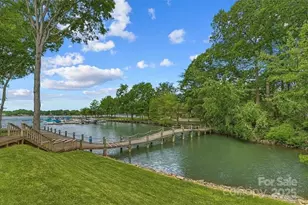 719 Southwest Dr, Davidson, NC 28036 - Photo 3