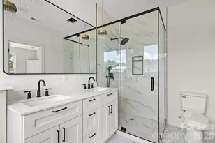 760 New Hope Rd, Flat Rock, NC 28731 - Photo 15