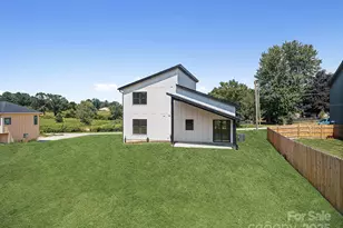 760 New Hope Rd, Flat Rock, NC 28731 - Photo 31