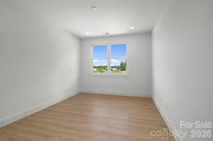 760 New Hope Rd, Flat Rock, NC 28731 - Photo 27