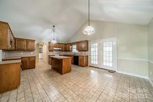 2180 Lawrence Rd, Clover, SC 29710 - Photo 7