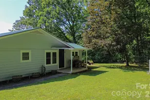 454 Hummingbird Ln, Franklin, NC 28734 - Photo 3