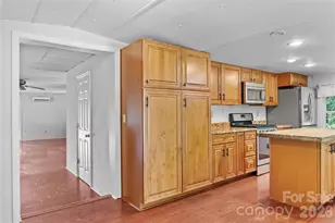 454 Hummingbird Ln, Franklin, NC 28734 - Photo 11