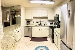 303 Sugar Top Dr, Sugar Mountain, NC 28604 - Photo 3