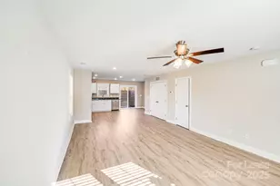 604 W 8th St, Kannapolis, NC 28081 - Photo 9