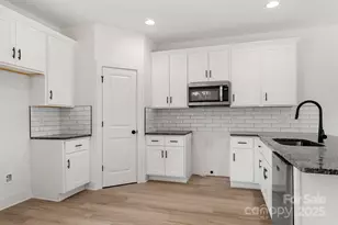 106 Indian Wls Ct, Harmony, NC 28634 - Photo 9