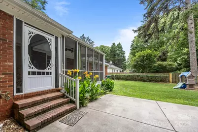 5640 Sharon Road, Charlotte, NC 28210 - Photo 19