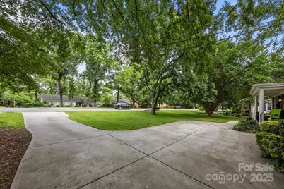 5640 Sharon Road, Charlotte, NC 28210 - Photo 3