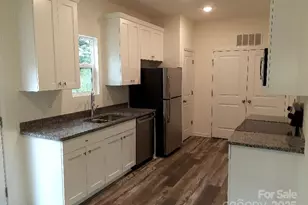 224 Nelson Ave, Charlotte, NC 28216 - Photo 3