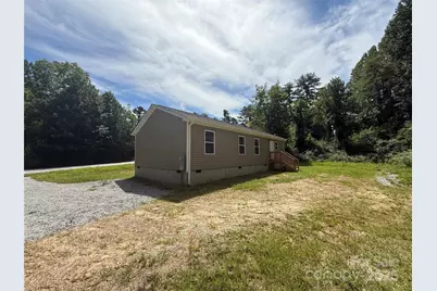 204 Oscelake Way, Hendersonville, NC 28739 - Photo 3