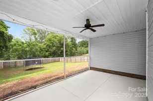 100 Holly Dr, Duncan, SC 29334 - Photo 13