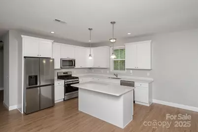 100 Holly Drive, Duncan, SC 29334 - Photo 3