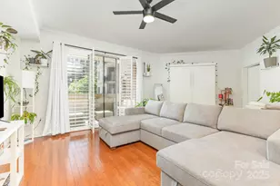 300 W 5th St, Charlotte, NC 28202 - Photo 7