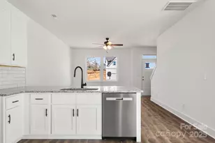 109 Indian Wls Ct, Harmony, NC 28634 - Photo 9