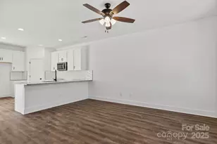 109 Indian Wls Ct, Harmony, NC 28634 - Photo 3