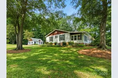 703 Island Point Road, Mount Holly, NC 28120 - Photo 39