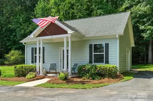 703 Island Point Rd, Mount Holly, NC 28120 - Photo 7