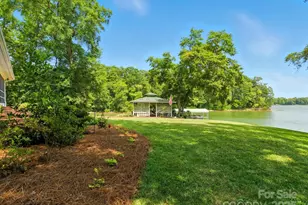 703 Island Point Rd, Mount Holly, NC 28120 - Photo 41