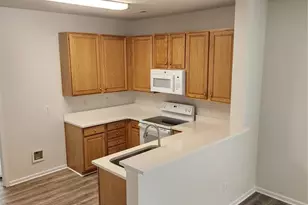 15258 Crossing Gate Dr, Cornelius, NC 28031 - Photo 11