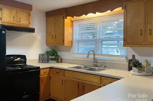 2842 1st Ave NW, Hickory, NC 28601 - Photo 9