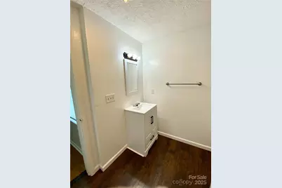2842 1st Avenue NW, Hickory, NC 28601 - Photo 19