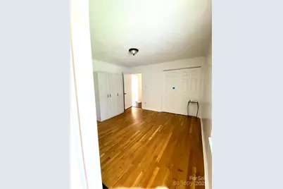 2842 1st Avenue NW, Hickory, NC 28601 - Photo 17