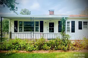 2842 1st Ave NW, Hickory, NC 28601 - Photo 3