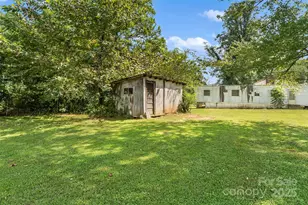 194 Virginia Dr, Marion, NC 28752 - Photo 25