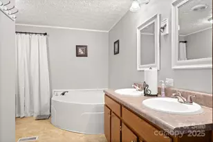 3403 Hollis Rd, Ellenboro, NC 28040 - Photo 21