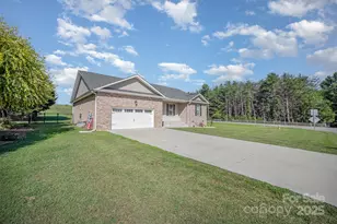 104 Postell Dr, Statesville, NC 28625 - Photo 3