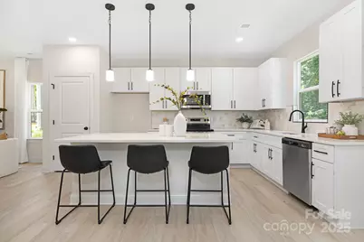 4015 Oakdale Road, Charlotte, NC 28216 - Photo 7