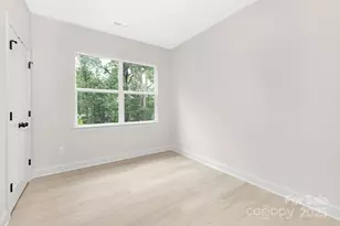 4015 Oakdale Rd, Charlotte, NC 28216 - Photo 15