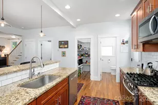 13 North St, Asheville, NC 28801 - Photo 11