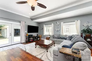 311 Dover Ave, Charlotte, NC 28209 - Photo 7