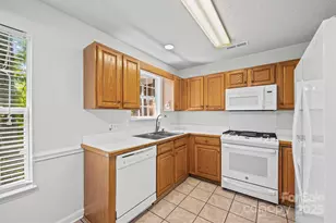 15901 Lawyers Rd, Matthews, NC 28104 - Photo 13