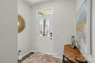 7014 Hodges Meadow Ln, Charlotte, NC 28213 - Photo 3