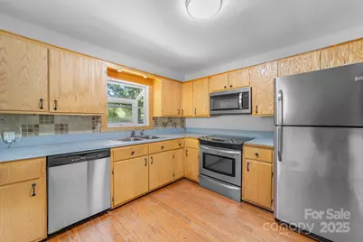 806 Dogwood Drive, Dallas, NC 28034 - Photo 7