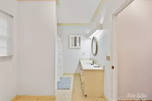 147 Walnut Ave, Spruce Pine, NC 28777 - Photo 17