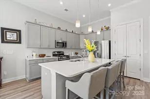 7343 Overjoyed Crossing, Charlotte, NC 28215 - Photo 9