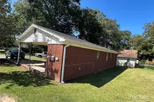 2218 W 5th Ave, Gastonia, NC 28052 - Photo 3