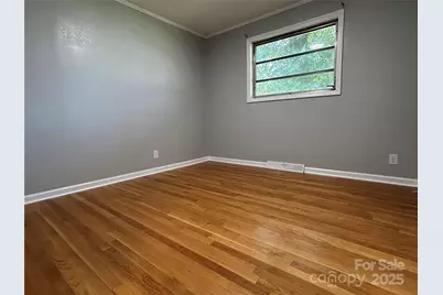 2218 W 5th Avenue, Gastonia, NC 28052 - Photo 17