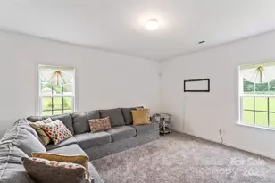 121 Asbury Pl, Lexington, NC 27295 - Photo 7