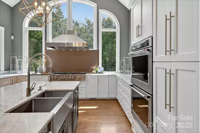 9723 Sedgefield Drive, Waxhaw, NC 28173 - Photo 11