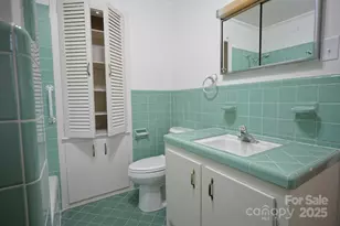 315 Dogwood Dr, Mount Holly, NC 28120 - Photo 29