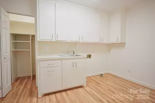 315 Dogwood Dr, Mount Holly, NC 28120 - Photo 17