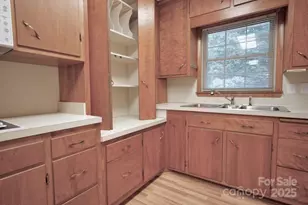 315 Dogwood Dr, Mount Holly, NC 28120 - Photo 11